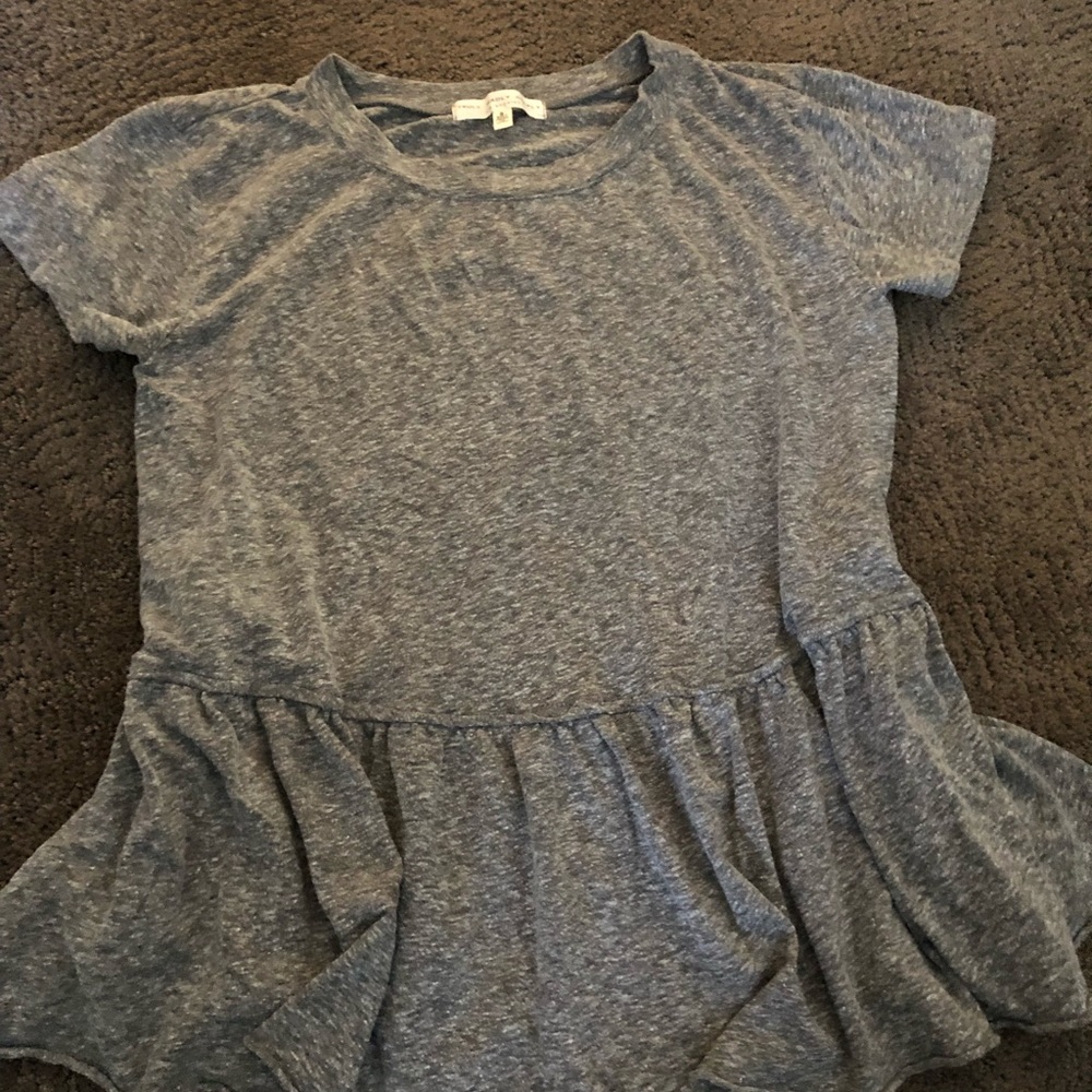 Grey peplum T-shirt 🤍